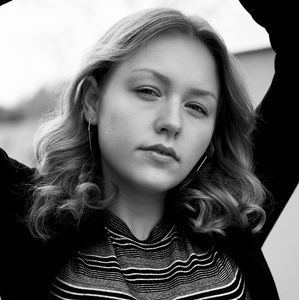 Meet your Posher, Zo?